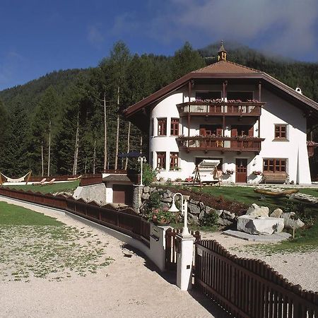 Im Weissen Schloessl Friedemann Appartement Rasùn di Sotto Kamer foto