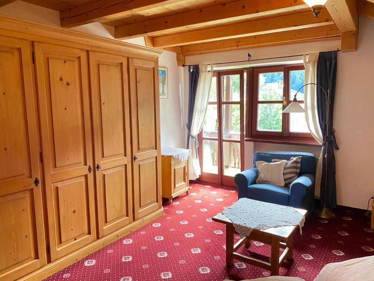 Im Weissen Schloessl Friedemann Appartement Rasùn di Sotto Buitenkant foto