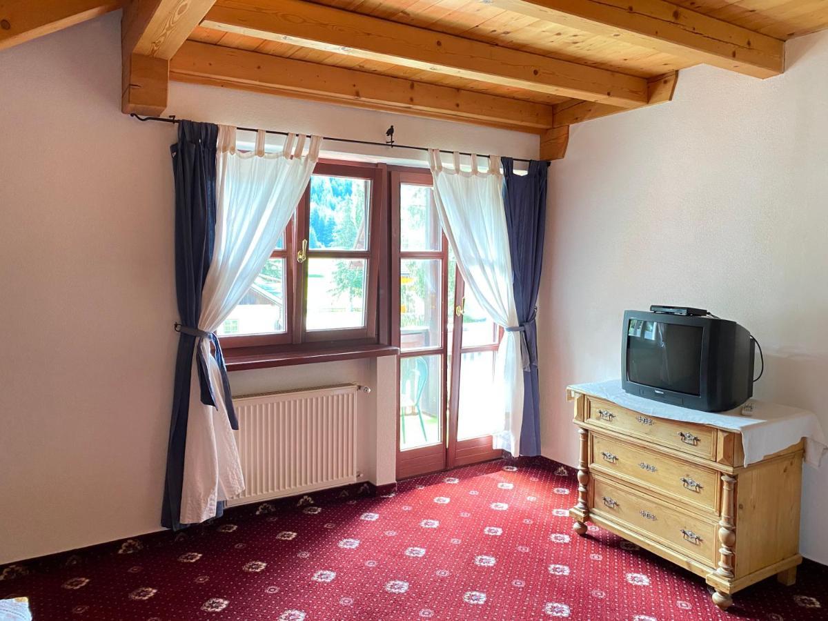 Im Weissen Schloessl Friedemann Appartement Rasùn di Sotto Buitenkant foto