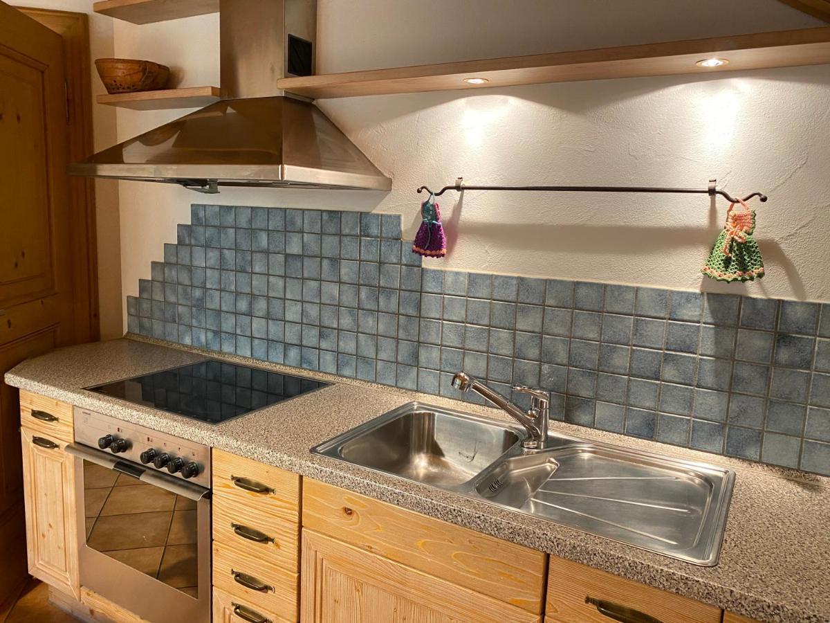 Im Weissen Schloessl Friedemann Appartement Rasùn di Sotto Buitenkant foto